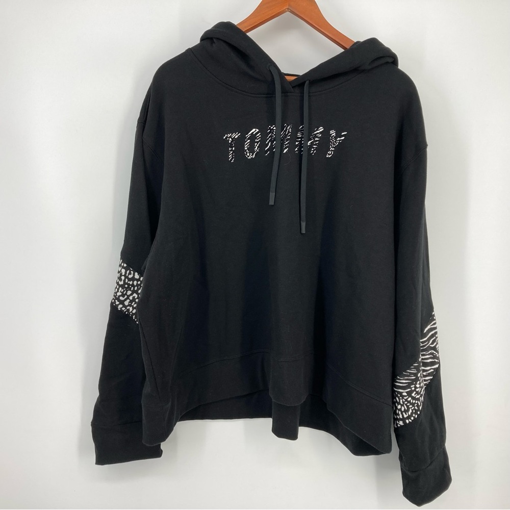 Tommy Hilfiger Sport Womens Plus Sz 3x Sweatshirt Hoodie Black Animal Print Trim